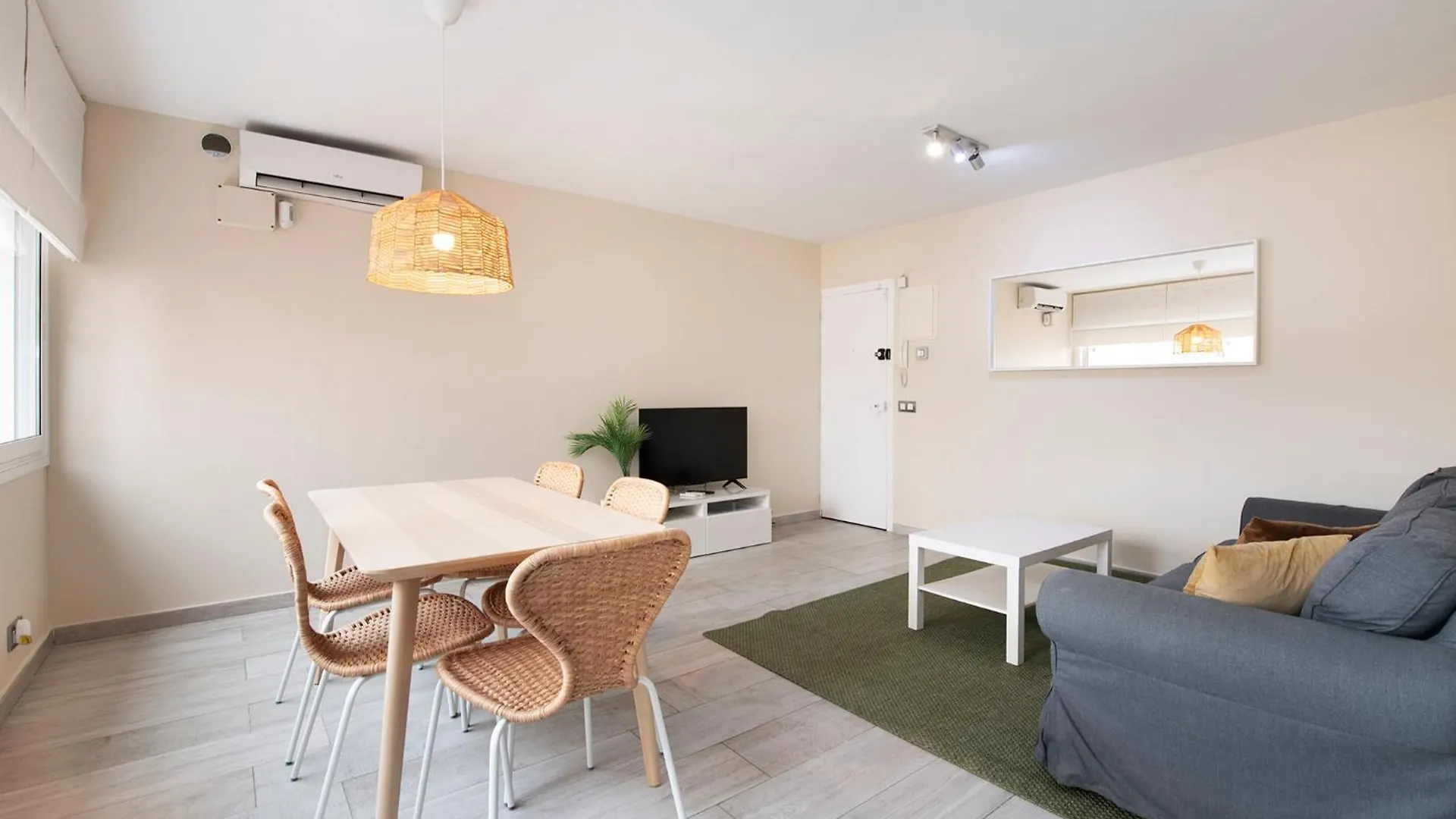 White Sea By Seasidehomes Castelldefels Spain