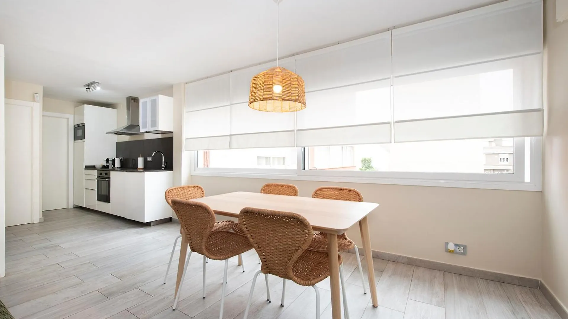White Sea By Seasidehomes كاستيلديفيلس