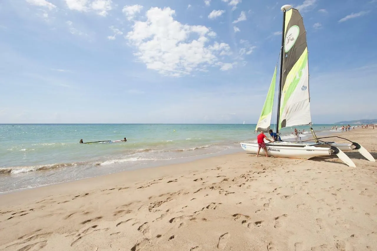 Apartment White Sea By Seasidehomes Castelldefels Spain